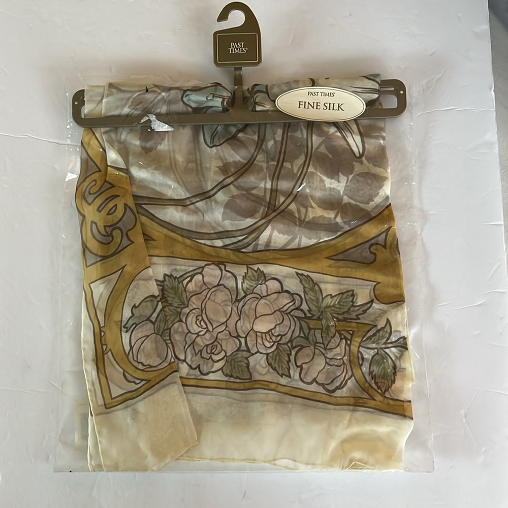 Past Times 100% silk scarf New in pkg floral pattern sheer made in Italy 17x54”